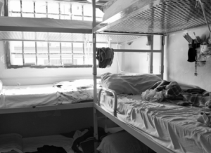 L’inferno a terra: lo Stato calpesta la dignità delle persone carceri