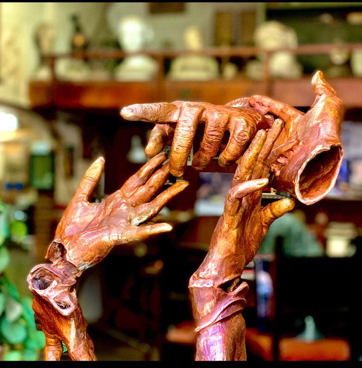 Dante Mortet: Fontane a Roma, ‘mani’ di migranti a New York