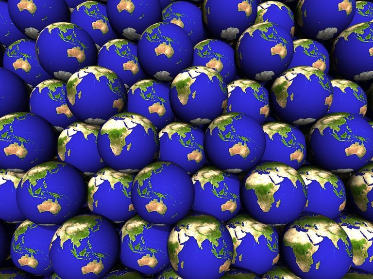 Le ragazze con i numeri e la medaglia Fields a Maryna Viazovska