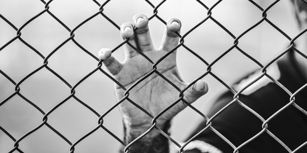 Analisi, interviste e proposte per affrontare la situazione carceraria in Italia