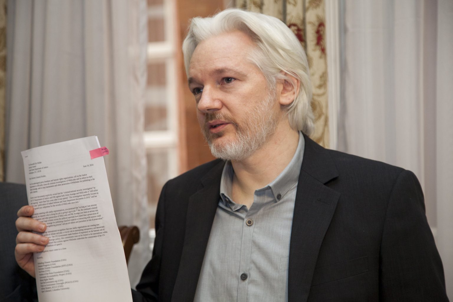 A Letto con il Pentagono: il caso Assange