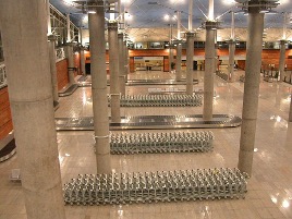 Interno dell’Aeroporto di Teheran 