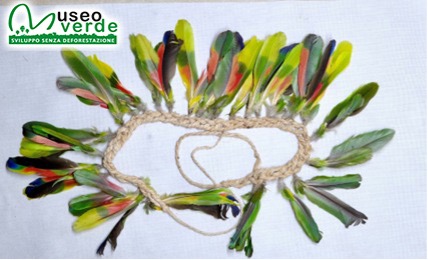 Ornamenti di arte plumaria degli Ishir/Chamascoco