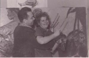 Viktor Zaretsky e Alla Horska nel loro studio artistico, anni 1960. Fondazione di Alla Horska e Viktor Zaretsky