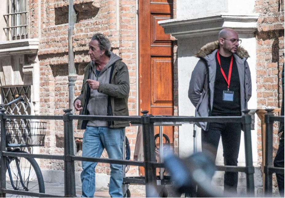 Zalone, Sorrentino e le famiglie mutilate di Jarmush: si parla italiano