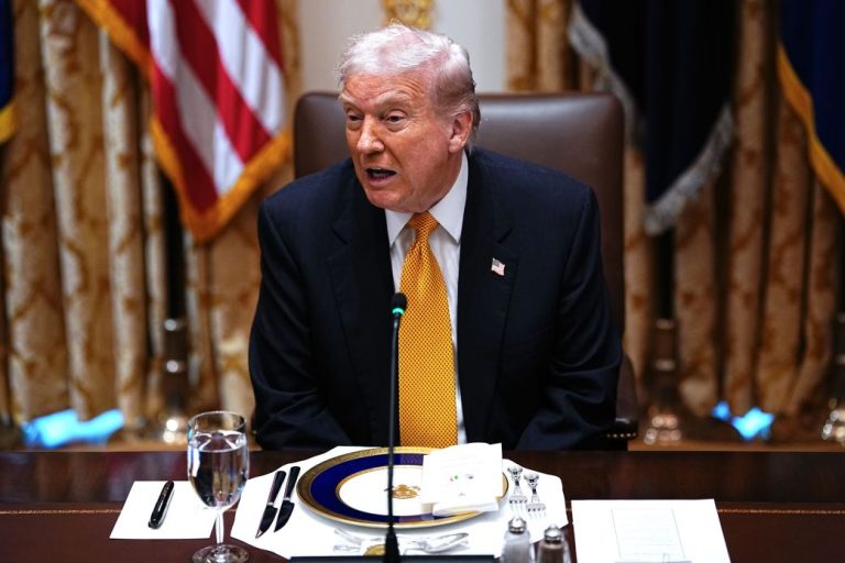 Il filibuster dei Democratici contro il “SAVE Act” di Trump