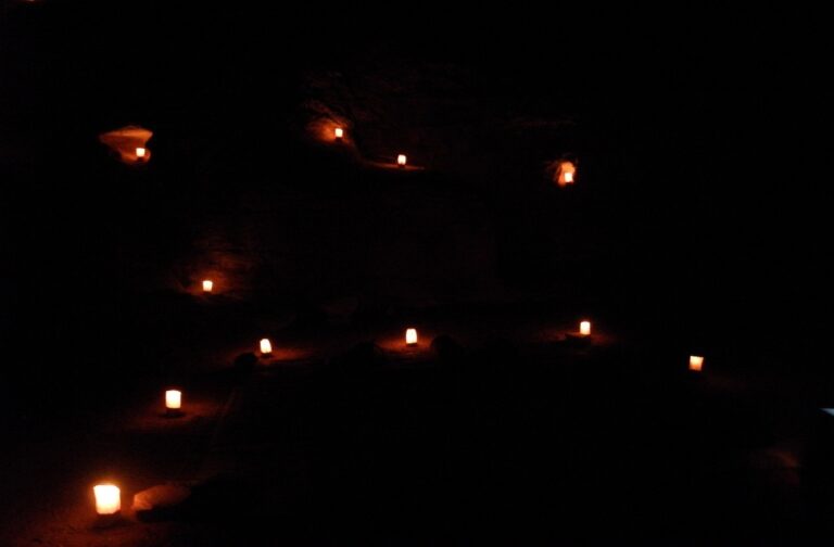 Giordania segreta: Piccola Petra, il Monastero e la Fine del Mondo