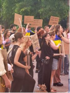 Proteste contro le dimissioni del ministro della Difesa Mykhailo Fedorov. Foto: Wikipedia, CC BY-SA 4.0 
