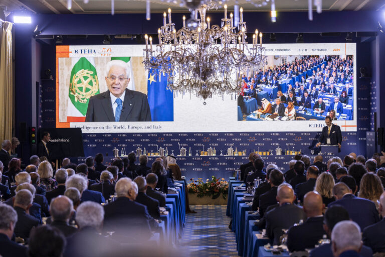 Cernobbio, la recita degli industriali Cernobbio Forum Ambrosetti