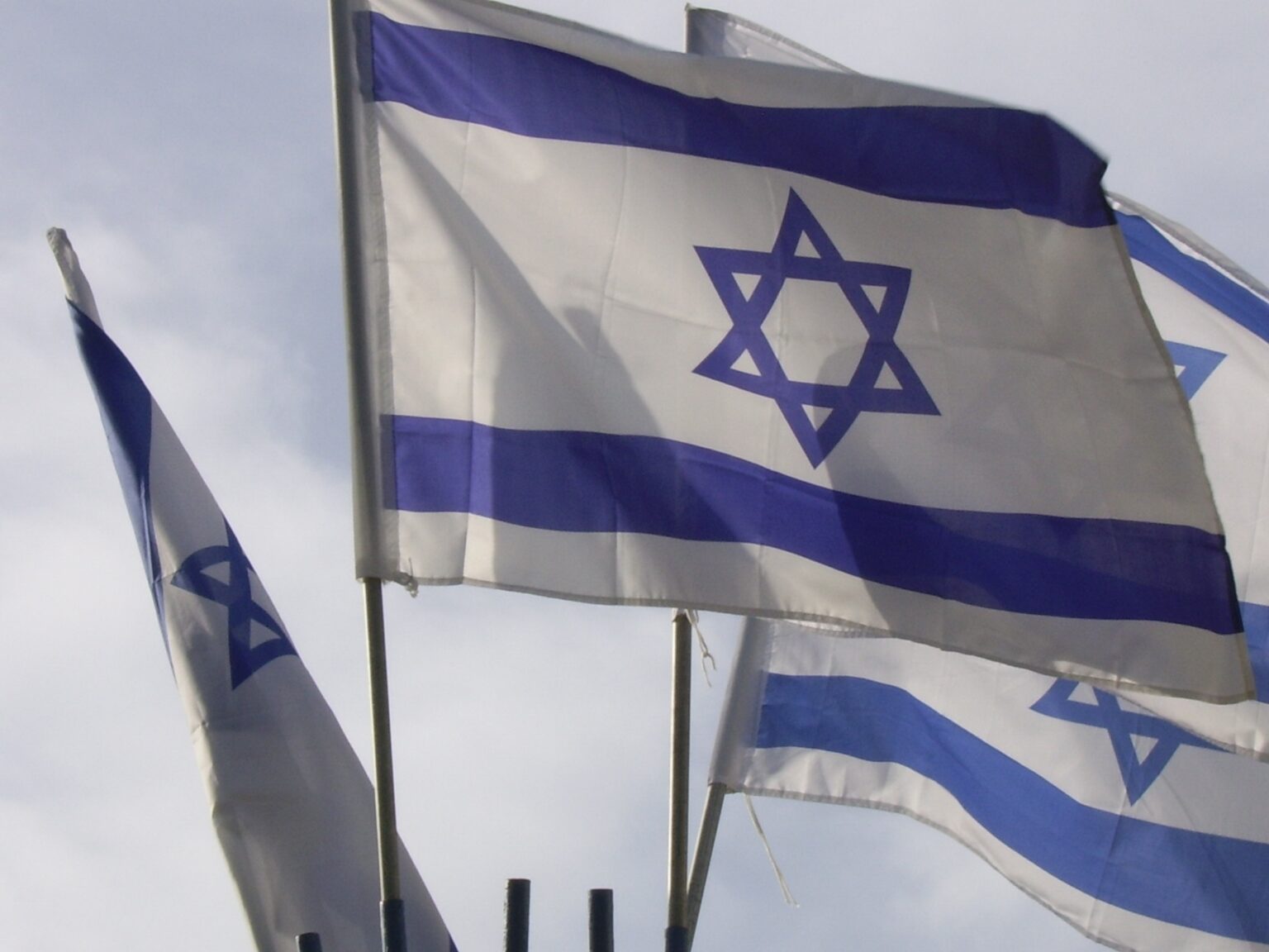 La frattura della società israeliana a tre anni dal 7 ottobre 2023 società israeliana 7 ottobre